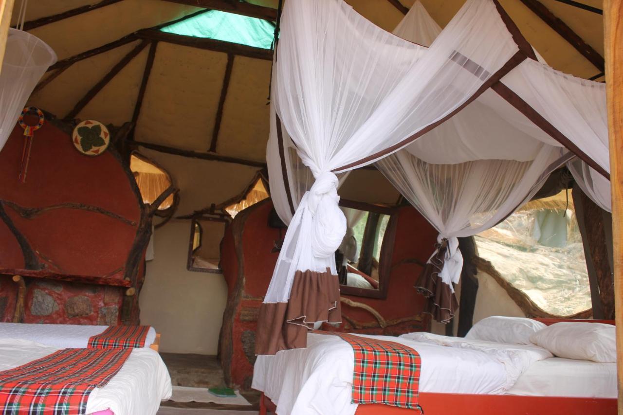 Lion'S Cave Camp, Samburu Villa Archers Post Eksteriør bilde