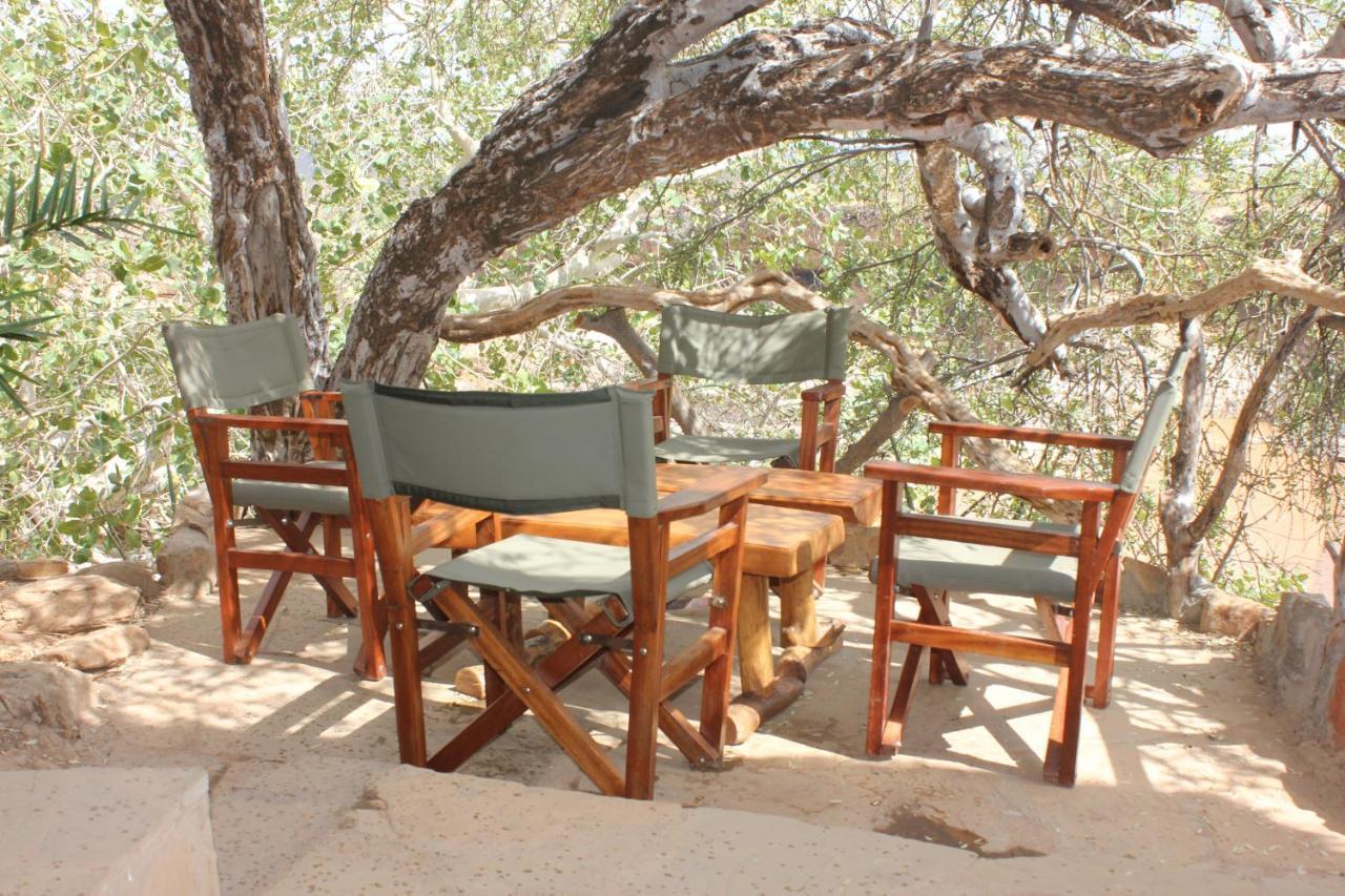 Lion'S Cave Camp, Samburu Villa Archers Post Eksteriør bilde